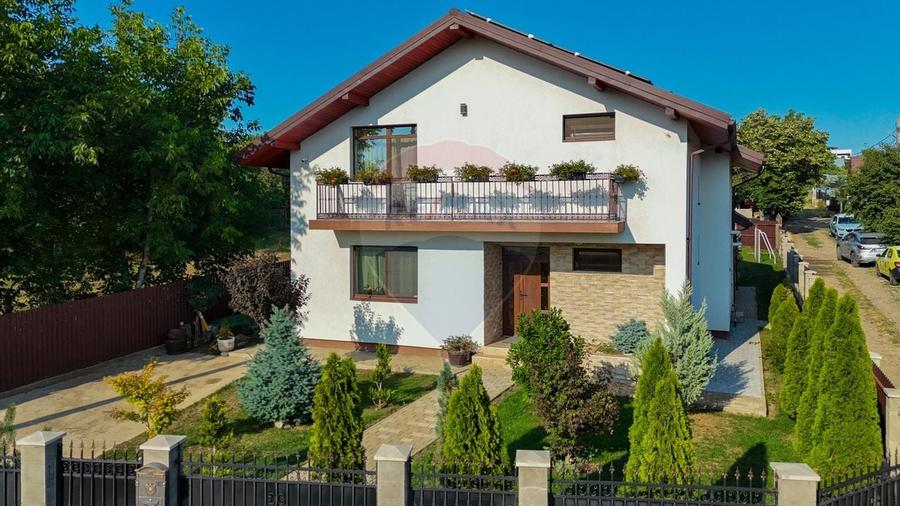 Casa de vanzare, Teren 672 mp - Miroslava, Iasi - 1