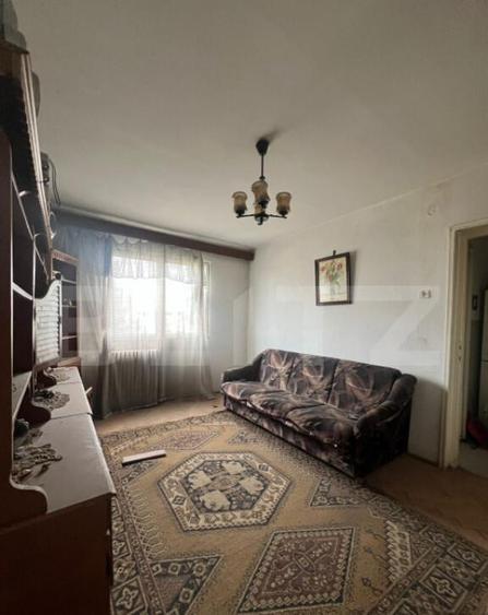 Apartament cu 3 camere, 48mp, de renovat, zona Micro 3 - 4