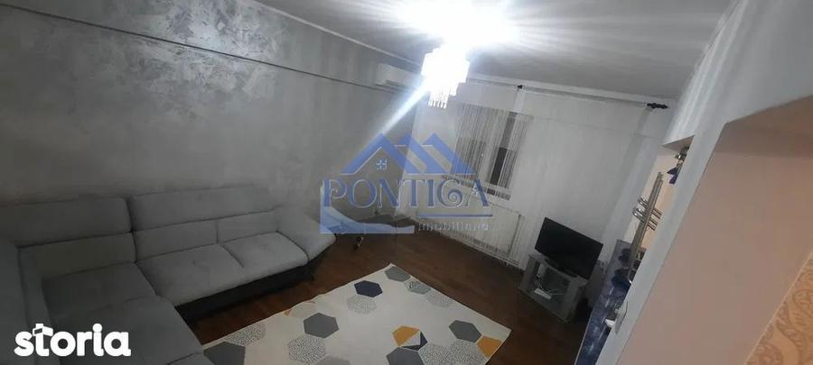 Apartament cu 2 camere decomandat în Casa de Cultură