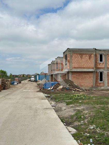 Otopeni - Loturi pentru case - Str. 1 Mai - 2 loturi disponibile - 0% COMISION - 4