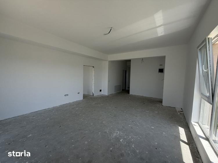 Casa 4 camere Domnesti/ De vanzare / - 5
