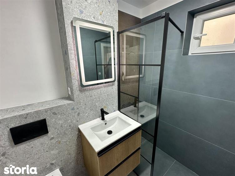 Ap renovat 3 camere, decomandat, et. intermediar, Bvd. Mihai Viteazu - 6
