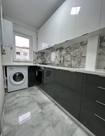 Alexandru - Piata - 2 camere - etaj intermediar - renovat - mobilat - 4