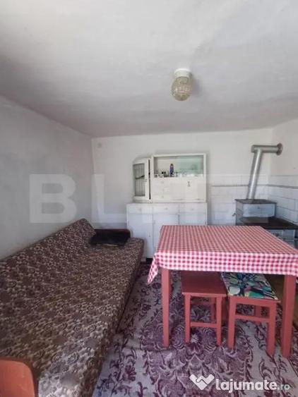 Casa de vanzare, cu 3 camere, 85 mp, 151 mp teren, zona cent - 13