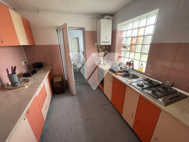 Casa cu 4 dormitoare si 2 bai -  Sibiu - 3