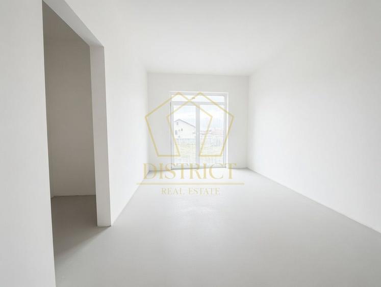 Duplex despartit prin camera tehnica, 5 camere, asfalt | Giarmata Vii - 6