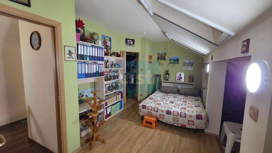 Casă Central Orsova, cu vedere la Dunăre - 9