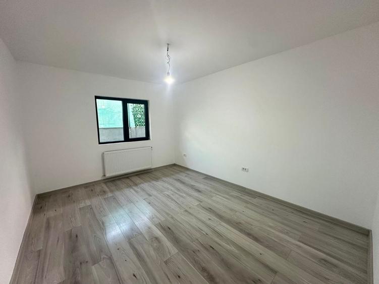 Casa de vanzare 3 camere baie bucatarie - 4