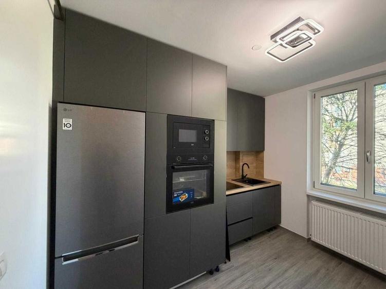 vand apartament 2 camere DECOMANDATE LUNCA,zona POLITIE - 8