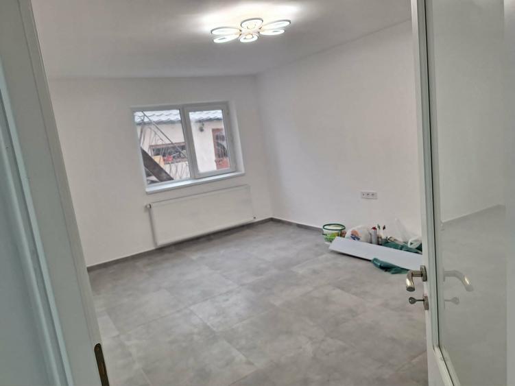 Palazu Mare-Elvila casa 5 camere,632 mp teren, Garaj - 2