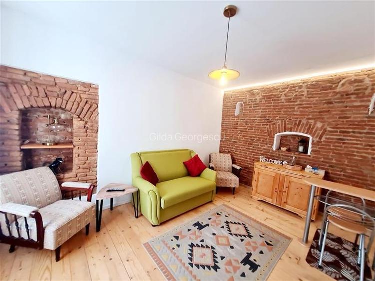 Vintage style, complet renovat si echipat, Central, Brasov Vintage style, complet renovat si echipat, Central, Brasov