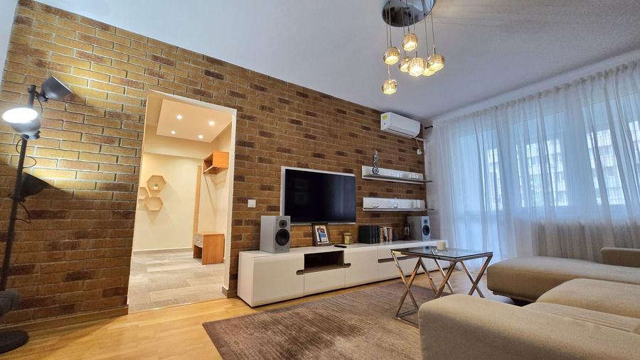 Inchiriez apartament 2 camere Dristor,metrou,modern si spatios - 1