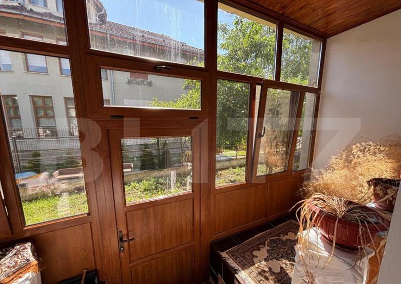 Proprietate de vanzare, cu 11 camere, 400 mp, zona ultracent - 15