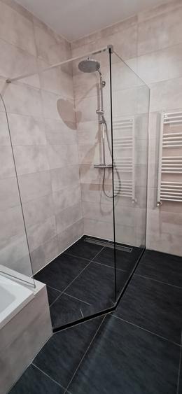 Apartament cu 3 camere decomandat în P-ța Romană