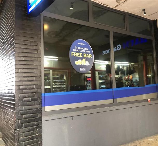 Spatiu comercial atractiv financiar,  Piata Astra - 1