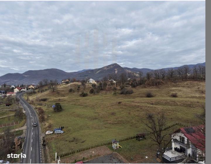 Teren, 11 700 m2, - 2