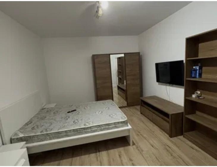 Închiriere garsonieră Exigent Plaza - 1