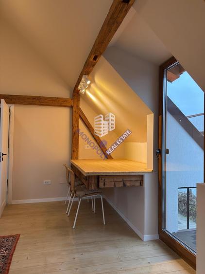 Garsonieră modernă de închiriat – Centrul Vechi Brașov, mansardă - 8