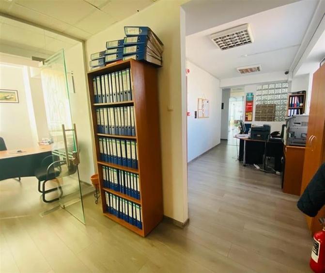 Spatii birouri - Calea Plevnei - de la 215 mp - 3