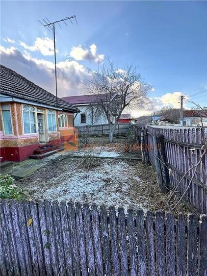 Casa tip parter zona Padurenii, com. Tisau - 3