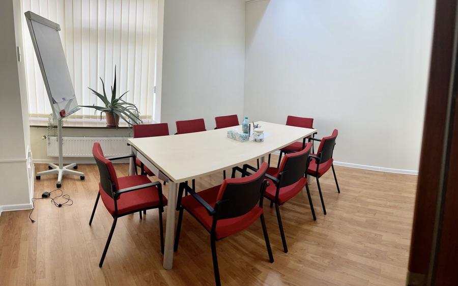 Iancului - spatiu birouri  250 Euro locul  cu totul inclus sau 14.5 Euro/mp - 3