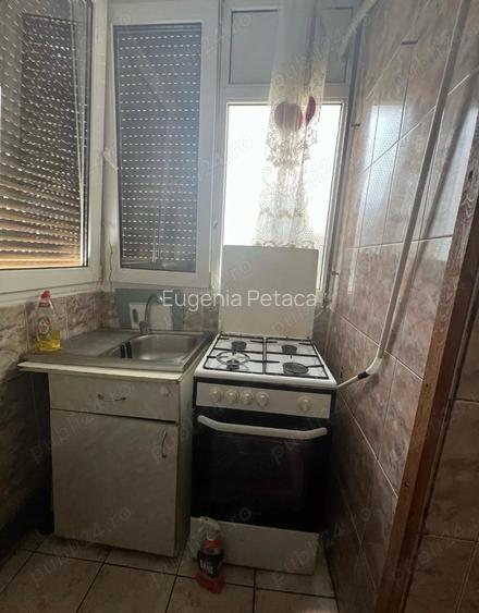 Inchiriez apartament