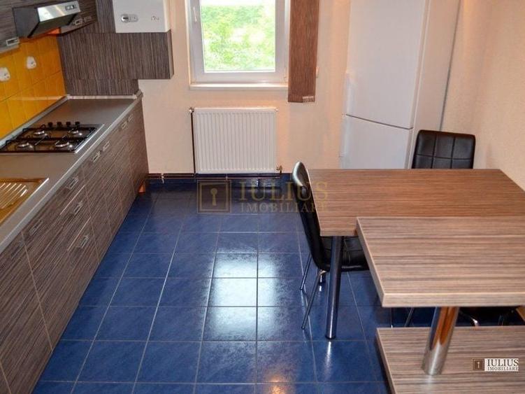 Peste drum de Iulius Mall/Town; centrala proprie, modern amenajat. - 11