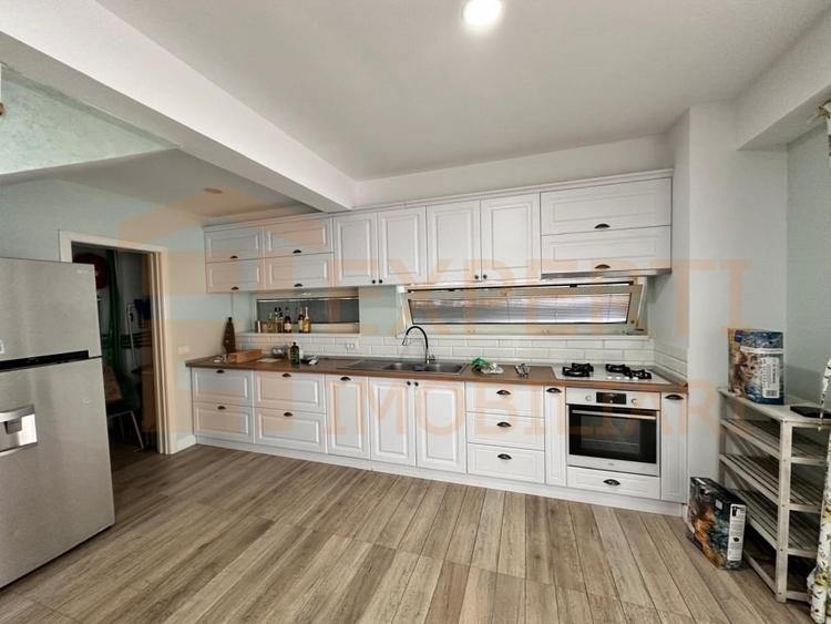 Proprietate deosebita, situata in zona Palazu Mare - 6