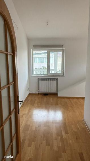 Apartament cu 4 camere decomandat în Obcini