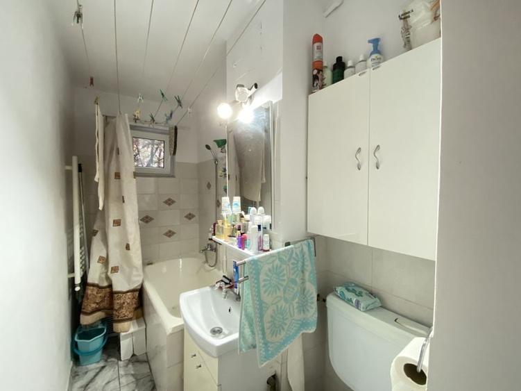 COMISION 0%, Apartament 4 Camere, Etaj 2, 61 mp, Mobilat, Zona Dacia - 9