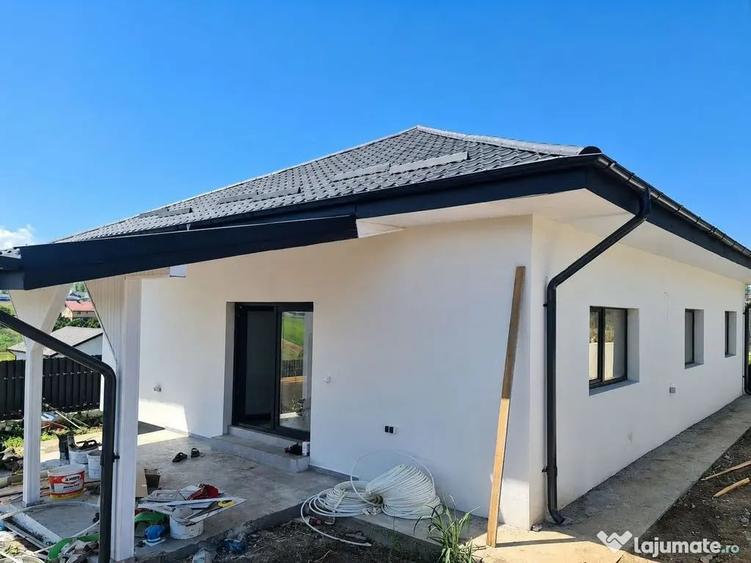 Casă cu 4 camere cu Teren 405 Mp în Vorovești
