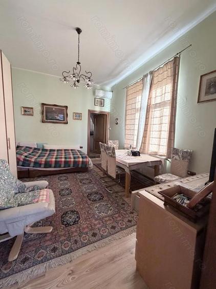 Vand casa Cornisa pe 1 nivel, singur in curte - 1