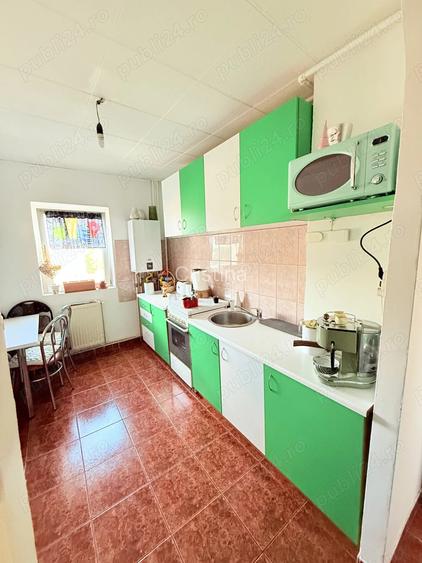 Vand apartament cu 2 camere