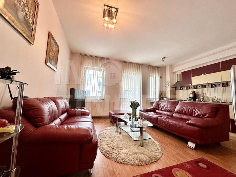 Apartament spațios cu 3 camere,  central, lumină naturală, parcare subterana - 2