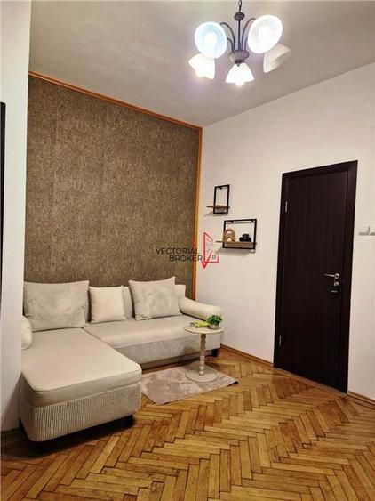 Garsoniera Ultracentrala Universitate Maria Rosetti locuinta sau SALON - 2