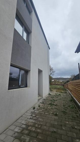 Duplex 6 camere, 150mp utili, 700mp teren, Dambu Rotund - 3