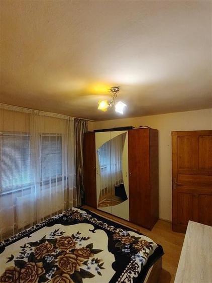 Decomandat 3 camere etaj 3 zona Freidorf - 3