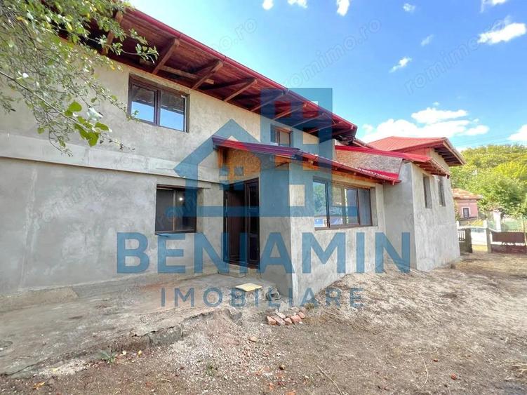 Casa La tara-Renovata partial -Teren 1000mp-Dolj -Rate -Disponibila - 2