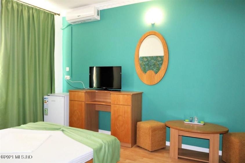 Mamaia Nord - Langa Mare, pensiune la cheie, 11 camere, 9 bai! - 58