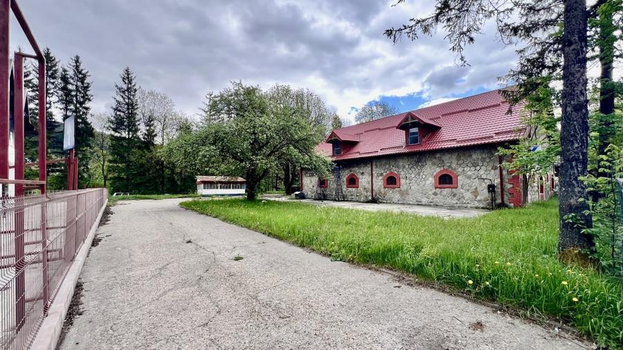 Imobil cu valoare istorica in Busteni – Poiana Țapului | Teren 1.717 mp la DN1 - 1