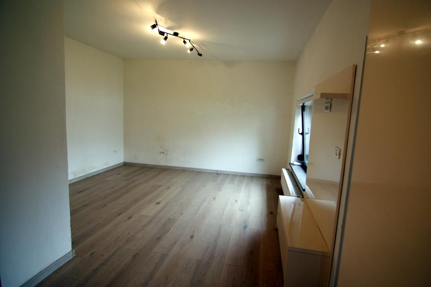 Proprietate renovata, ideala Apart-Hotel, Clinica, Birouri, curte generoasa. - 4