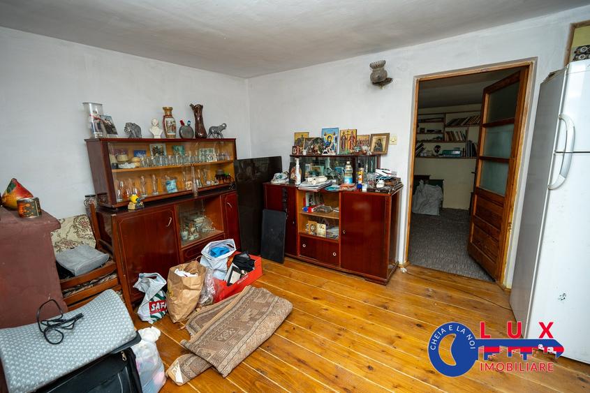 ID 6293 EXCLUSIVITATE Casa la sol - Strada Luminitei - 1