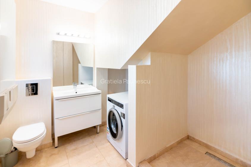 Vila 4 camere, 2 parcari zona Rond OMV- Pipera