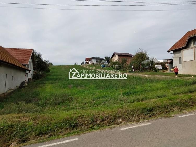 Teren intravilan 2248 mp - Nazna