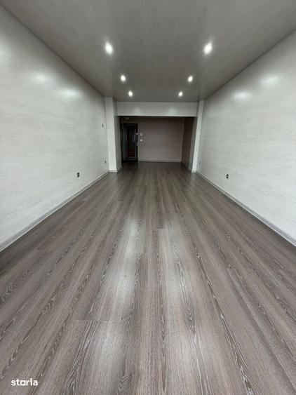 Vand Apartament in Centru pe strada BULEVARDUL UNIRI ETAJ 2 - 10