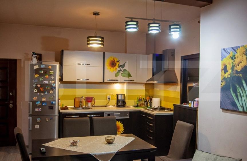 Apartament in vila, 80mp  loc parcare, mobilat, zona Centru Istoric 530 mp curte - 4