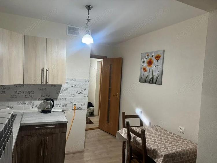 Garsoniera in zona Piata Romana - 1