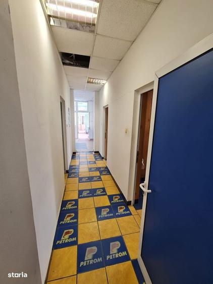 Vand Spatiu Comercial zona Fortuna 2 intrari, 250 mp utili.Comision O. - 4