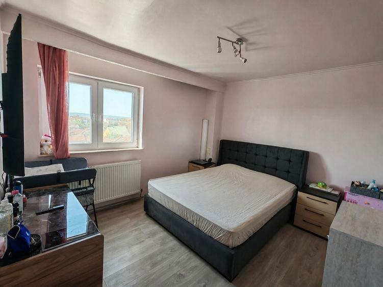 Apartament cu 3 camere - 5