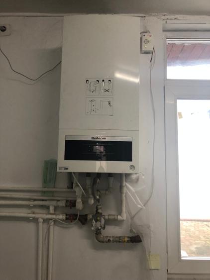 Călărași Închiriez casa Individuala parter 430 mp curte 100 mp centrală proprie - 6